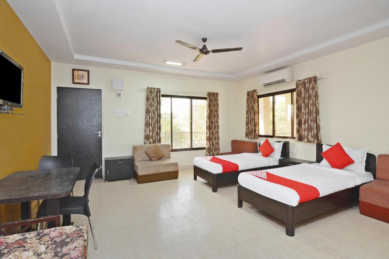 Oyo Midway Park Resort Atgaon ภายนอก รูปภาพ