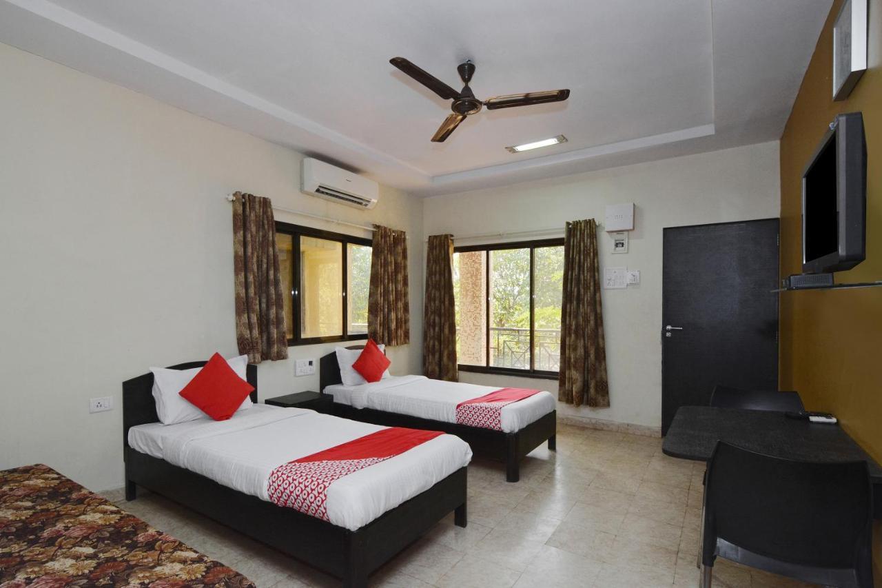 Oyo Midway Park Resort Atgaon ภายนอก รูปภาพ